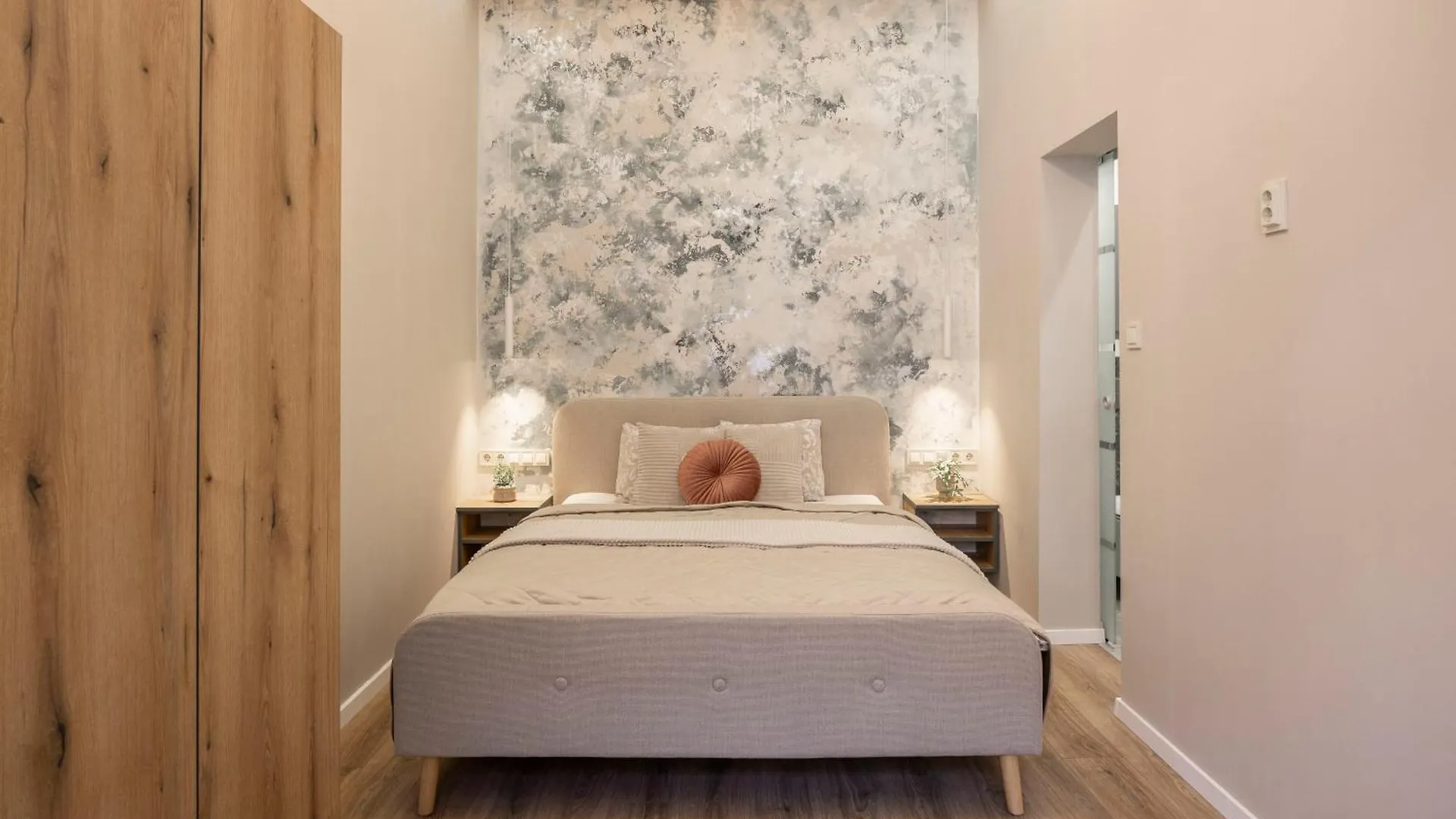 Exclusive Stylish Suite By Prestige Homes Next To The Oktogon Budapest 0*,  Hungary