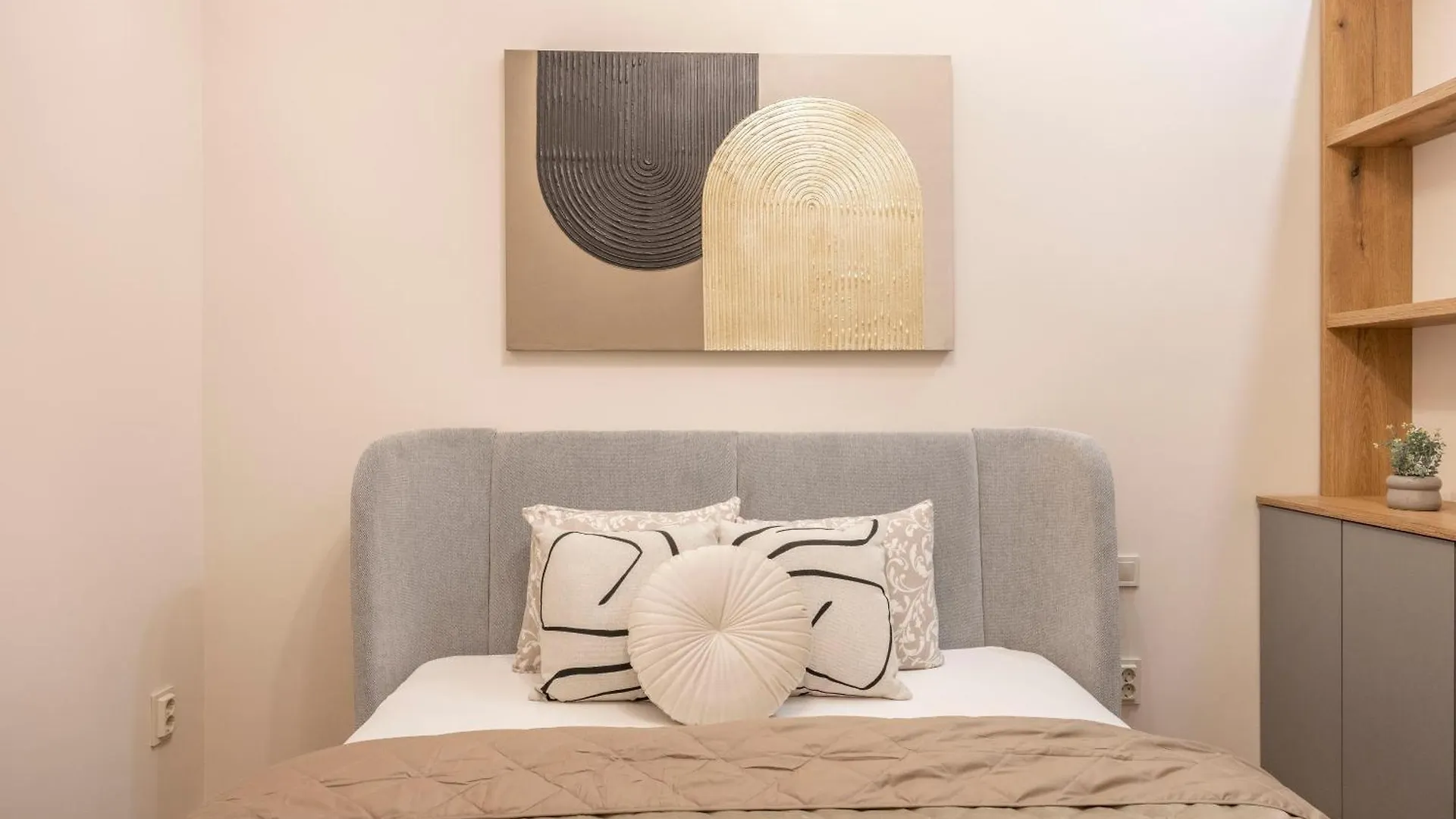 Apartamento Exclusive Stylish Suite By Prestige Homes Next To The Oktogon Budapest